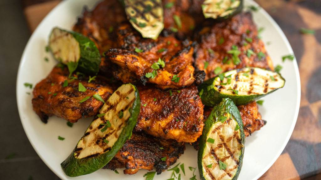 Курица-гриль маринованная в соусе харисса смотреть онлайн