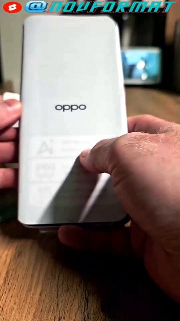 Смартфон OPPO Reno13 смотреть онлайн