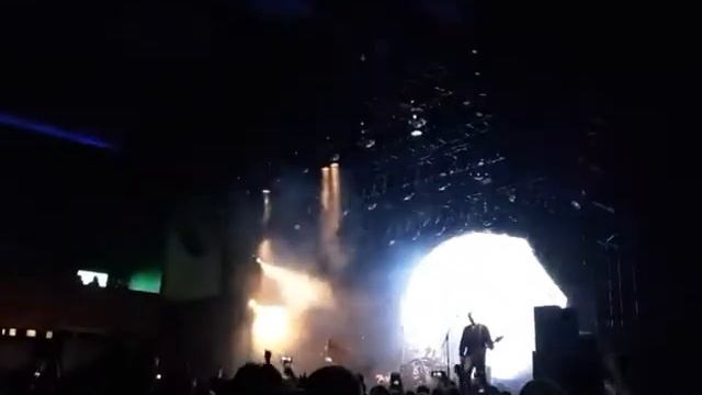 Кукрыниксы - Помоги мне! (live in ГЛАВCLUB, Moscow, 19.07.2017) смотреть онлайн