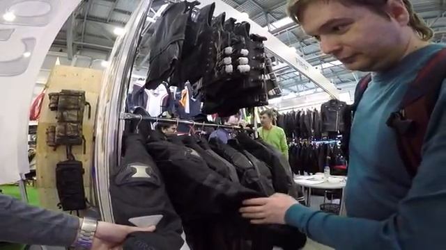 Мотопарк 2016 своими глазами – последний закат эпохи выставок мотоциклов в дорогом «Крокус Экспо» смотреть онлайн