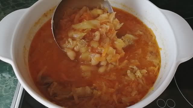 Борщ с яблоками и фасолью. Рецепт самого вкусного борща смотреть онлайн