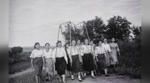 Эту песню пели ещё сто лет назад _ Избушка _ Сергей Орлов.