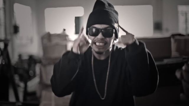 Loonie - Pilosopo ft. Smugglaz смотреть онлайн