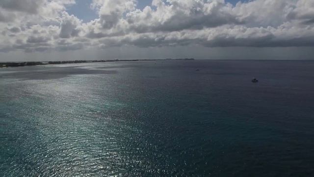 Grand Cayman 2015 - Dive Boat - West Bay - 7 Mile Beach Area смотреть онлайн