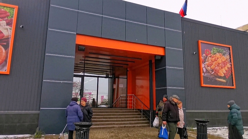 МАРИУПОЛЬ в Новом супермаркете с Новыми ЦЕНАМИ🍰🏰Восстановление и Жизнь города Сегодня смотреть онлайн