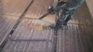 Демонтаж деревянного пола на лагах