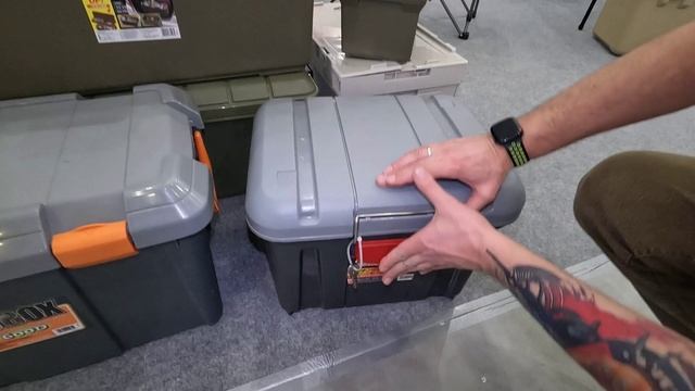 Хоть сиди на них, хоть прыгай: обзор ящиков IRIS