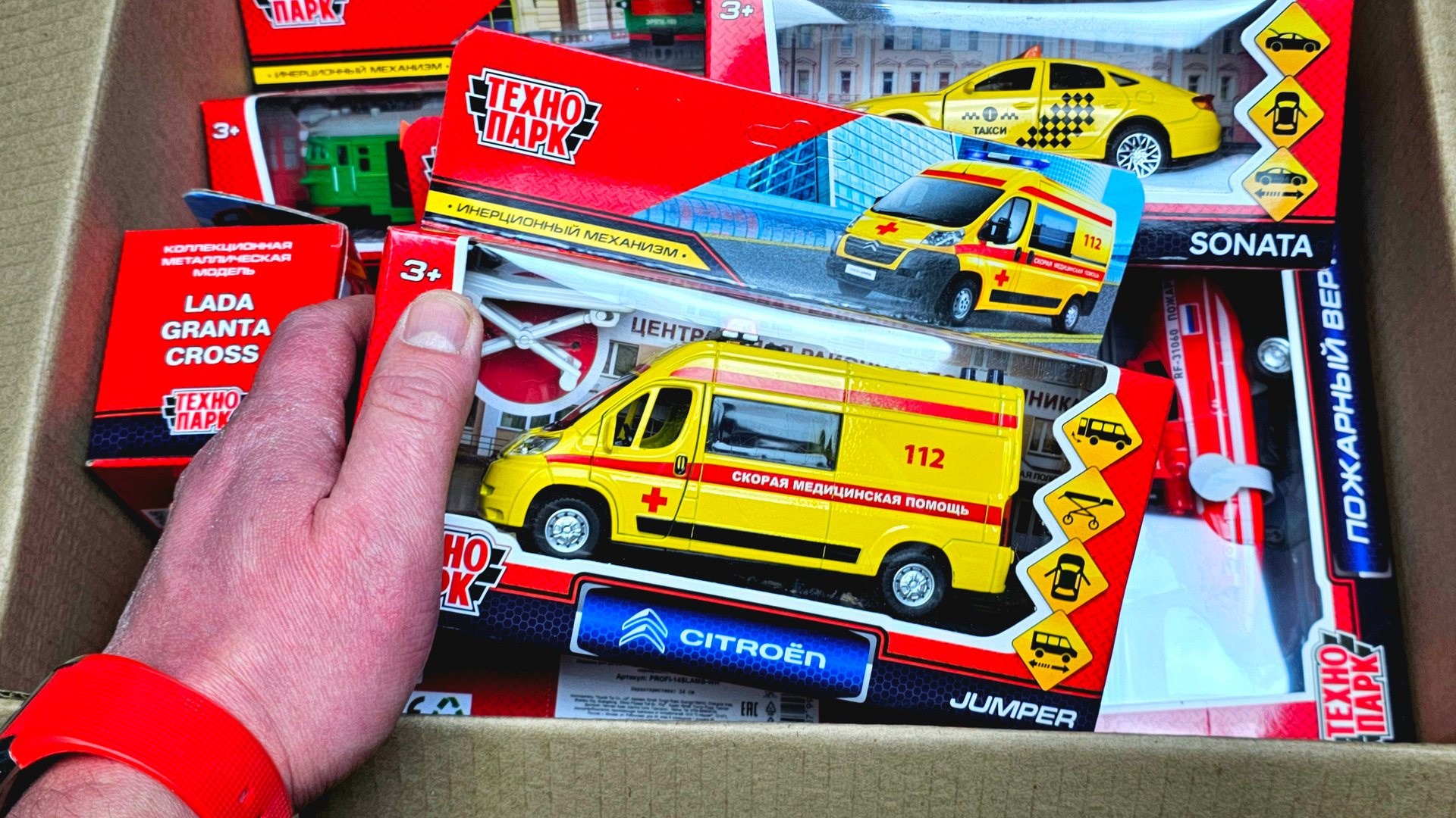 Модели Технопарк. Новинки такси, спасатели, скорая помощь. Про машинки #топыкатегорий