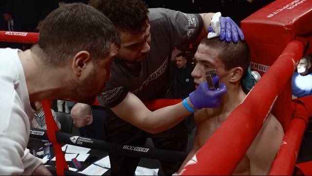 Обоюдные нокдауны и жесткие размены: Ахлиддин Султонов vs Ашурбек Джиянов | Путь в RCC Boxing смотреть онлайн