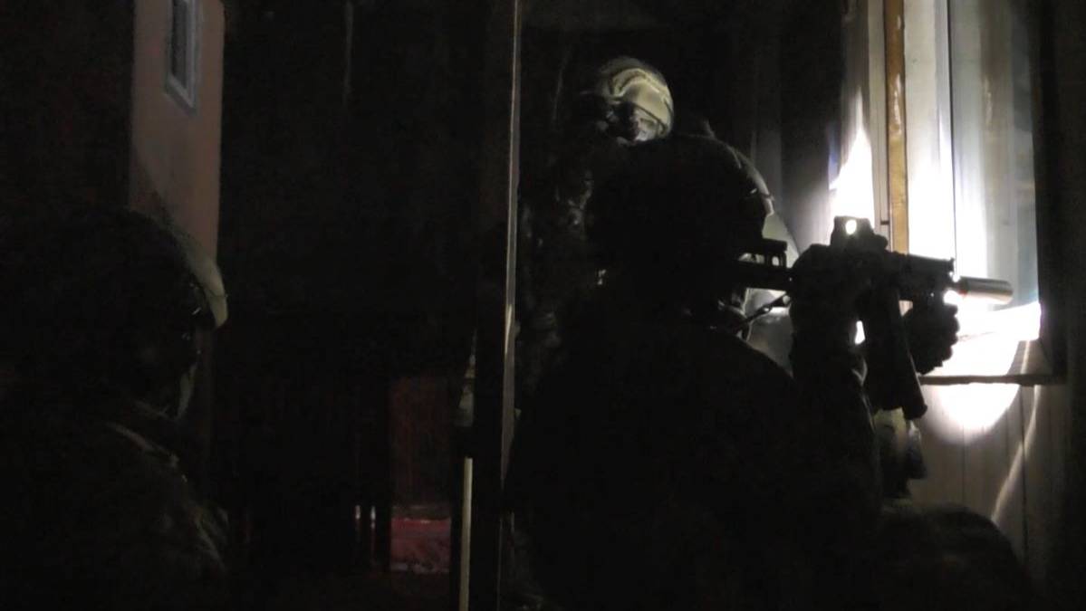 В МОСКОВСКОМ РЕГИОНЕ НЕЙТРАЛИЗОВАН ТЕРРОРИСТ смотреть онлайн