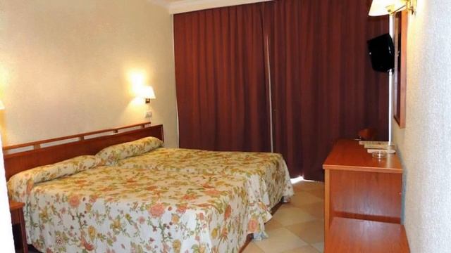 Hotel Cesar Augustus en Cambrils смотреть онлайн