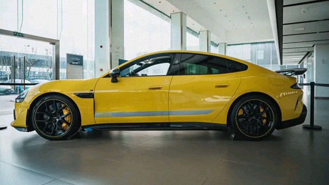 Самый быстрый авто. Xiaomi SU7 Ultra смотреть онлайн