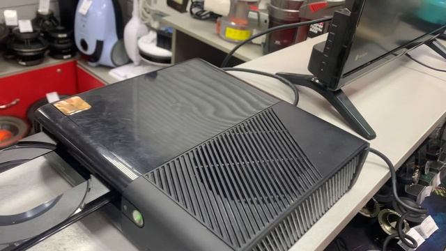 Xbox 360E смотреть онлайн