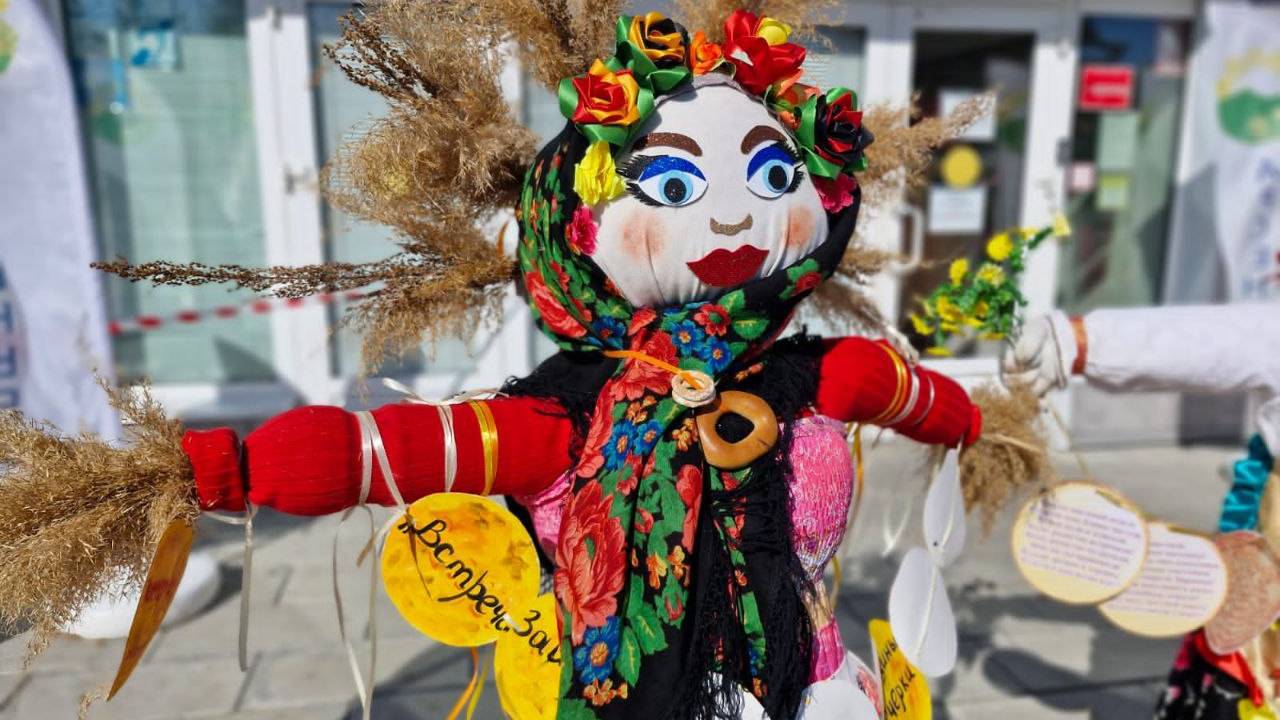 В Арсеньеве, городе в Приморском крае, прошли традиционные проводы зимы — Масленица смотреть онлайн