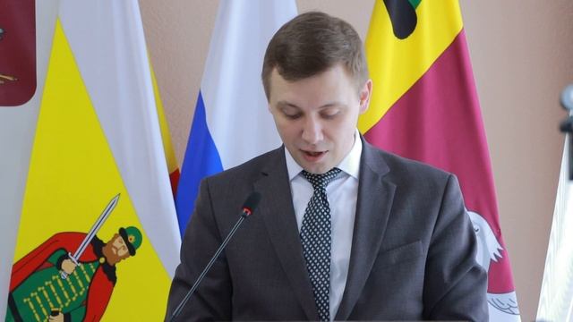 Глава администрации района выступил с отчетом о результатах деятельности за 2024 год.