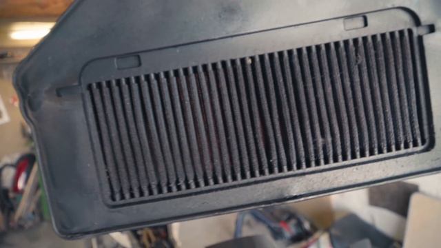 Техобслуживание СПОРТБАЙКА.Замена масла REPSOL на мотоцикле. смотреть онлайн