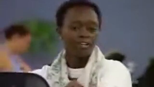 Hidden camera fart in gym смотреть онлайн