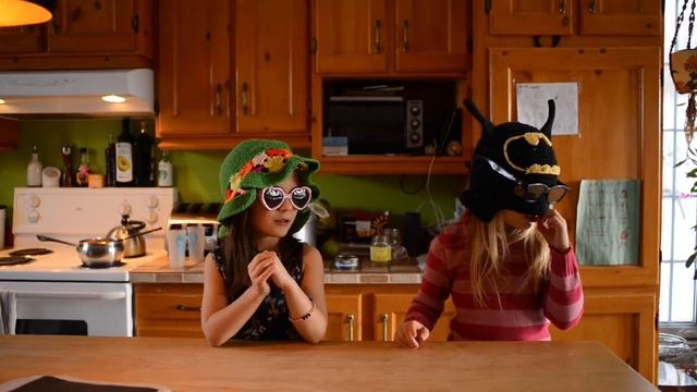 Astrogriffe Et Mini-Oli (Lélé, Lili Et Trois-skis)