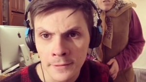 бабка прошлое вспомнила 😅 😅 😅