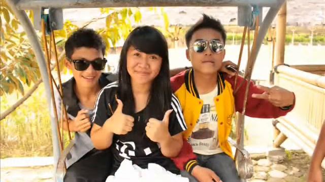 XI IPS 2 year 2013 Kalam Kudus Senior High School смотреть онлайн