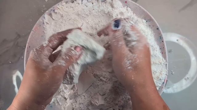Асмр мел ( магнезия и кукурузный крахмал) смотреть онлайн
