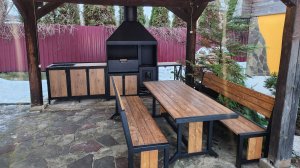 мангальная зона и комплект мебели