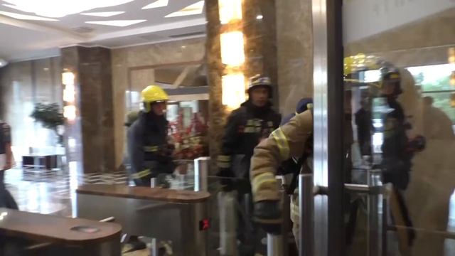 Пожарно тактические учения на одном из высотных зданий Челябинска смотреть онлайн