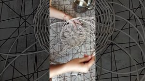 Корзиночка с плетеным дном