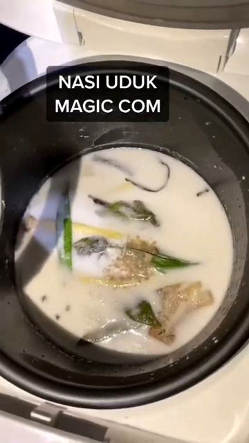 Cara praktis masak nasi uduk #shorts смотреть онлайн