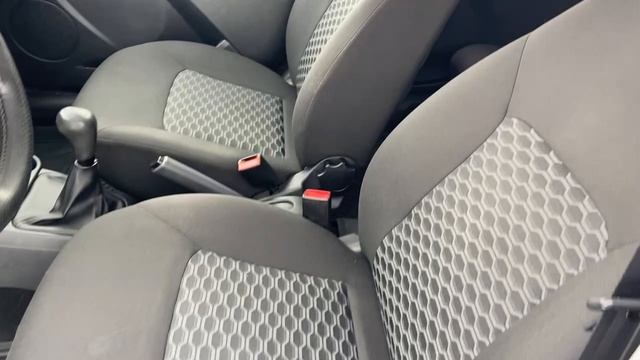 Гранта лифтбэк.mp4