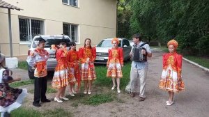 Частушки для девчат поет Владимир Кузнецов. Я пришел к вам на свидание, здравствуйте девчоночки!