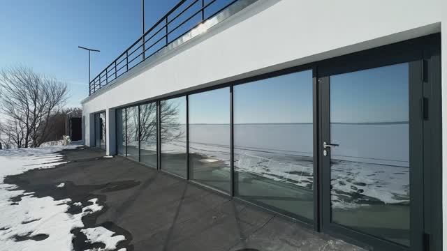 ПАНОРАМНОЕ ОСТЕКЛЕНИЕ ДОМА | БАННОГО КОМПЛЕКСА | ALUTECH | Территория комфорта смотреть онлайн