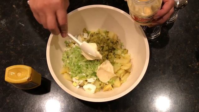 How To Make A Delicious Potato Salad смотреть онлайн