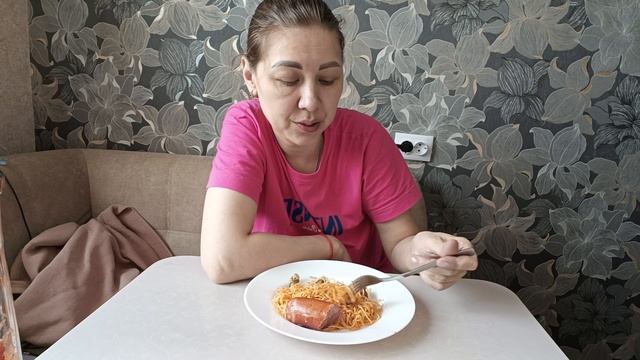 Мукбанг Спагетти🍝 с СОРДЕЛКОЙ и мясом.