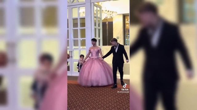 ADELANTO ESPECIAL DE FIESTA 15 MILLONES FEDE VIGEVANI смотреть онлайн