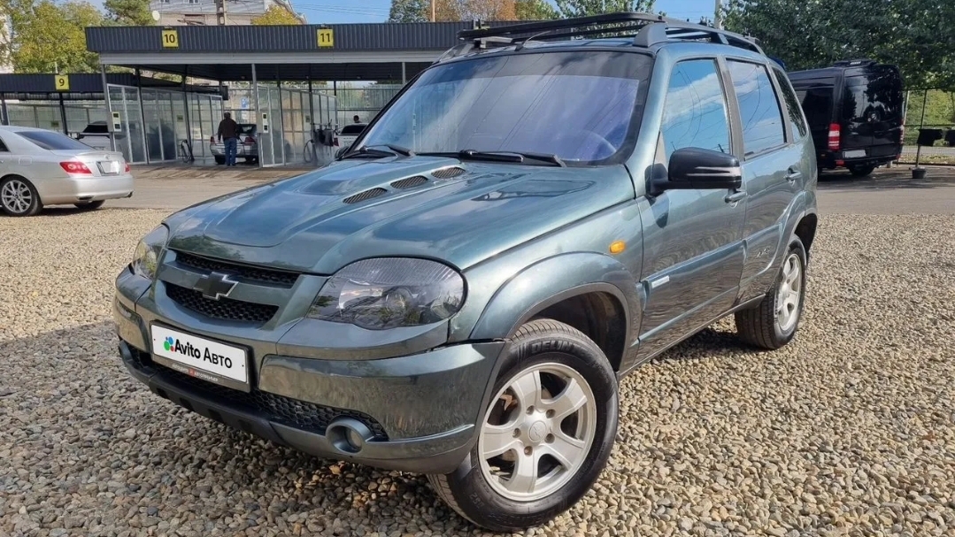 Chevrolet Niva 2009г 1.7 МТ смотреть онлайн