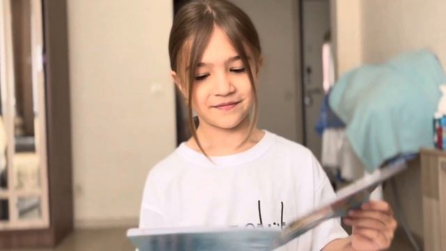 ШКОЛА ДОМА😍 НОВЕНЬКАЯ! смотреть онлайн