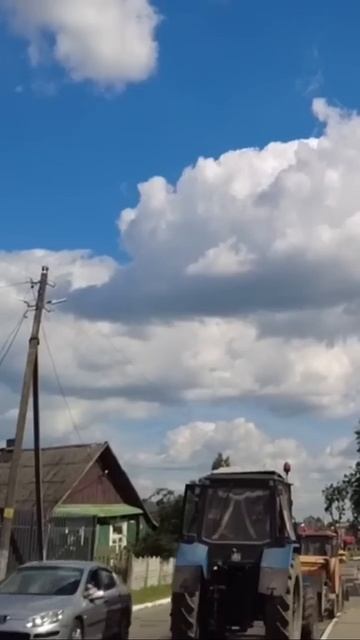 Даже в маленьких городах Беларуси моют улицы спец оборудованием. Я был удивлён когда #лог смотреть онлайн