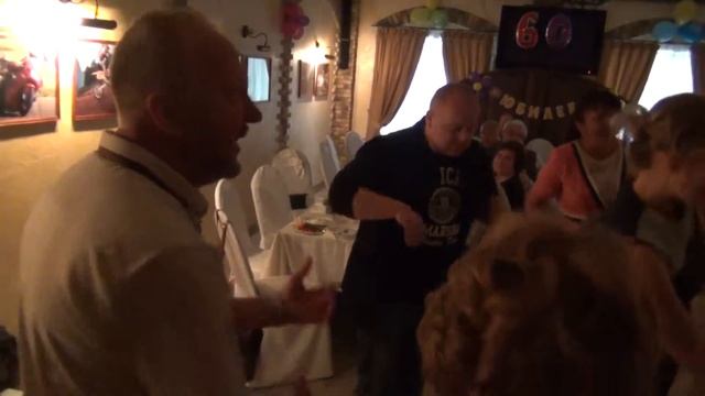 В ресторане "Знаменская Слобода" Танцы. Танцы. Танцы. смотреть онлайн