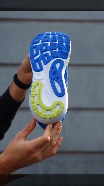 Спортивная модель Brooks Adrenaline GTS 24 смотреть онлайн