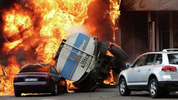 Аварии и ДТП на дорогах ТОРОПЫГИ за рулем смотреть онлайн