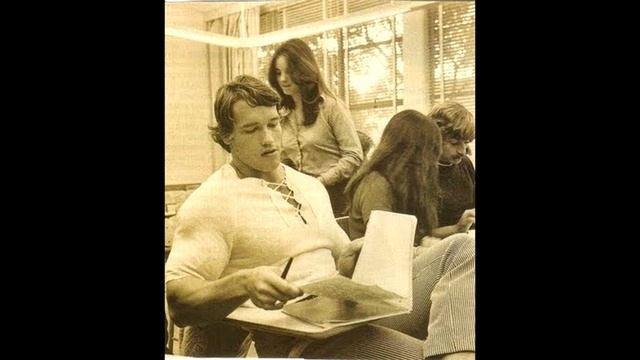 Como Nunca lo Viste Arnold Schwarzenegger FOTOS смотреть онлайн