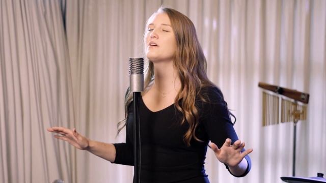 Céline Dion - Ashes - Cover by Myrthe & Mike Attinger смотреть онлайн