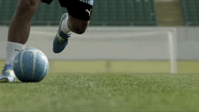 Aguero, Falcao, You and the Puma v1.11 football boots смотреть онлайн