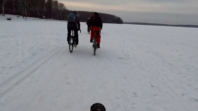 Механизированная Бригада продолжает свой путь по озеру Сенеж.Производим высадку в Солнечногорске. смотреть онлайн