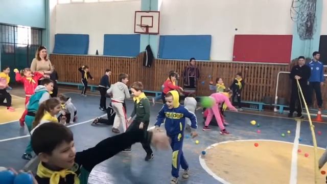 Kids games - territory of fun & floorball! смотреть онлайн