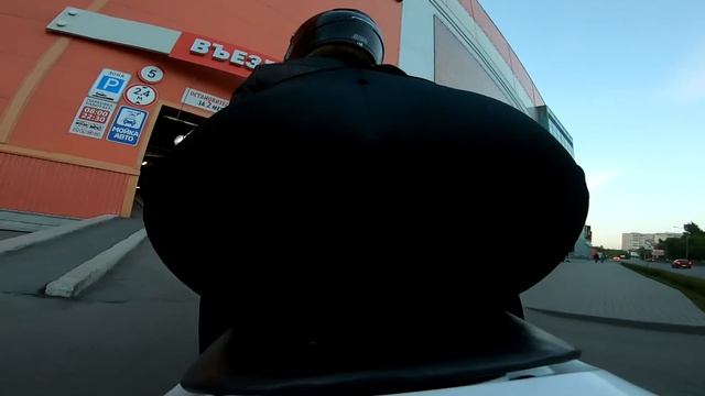 Красавица держалась до последнего:ПОПА как у КИМ.Цвет настроения черный. смотреть онлайн