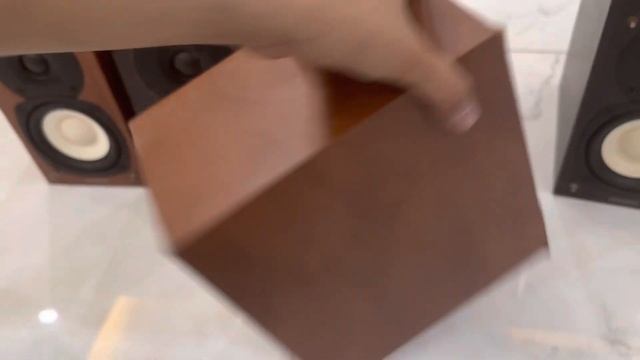 1 triệu 2 cặp loa/ 1 dùng ok, 1 hỏng/ Các bác mua về lên thùng lại cũng đẹp смотреть онлайн