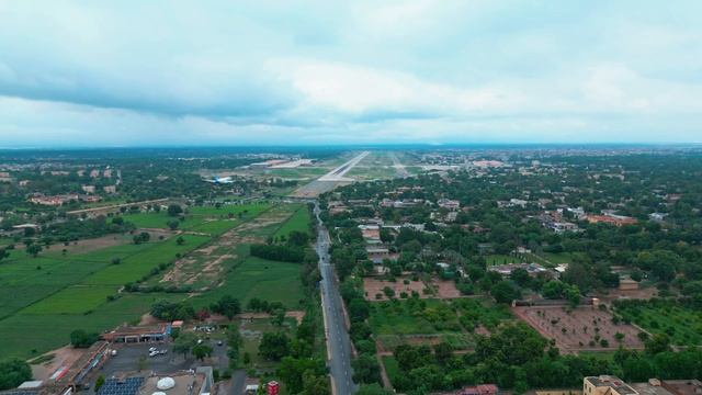 Exclusive Landing Video of Fly Dubai Boeing 737 смотреть онлайн