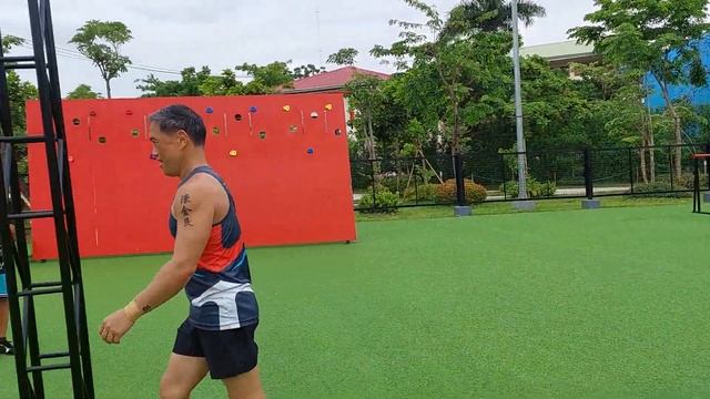 OCR Obstacles at Valenzuela City Sports Park смотреть онлайн